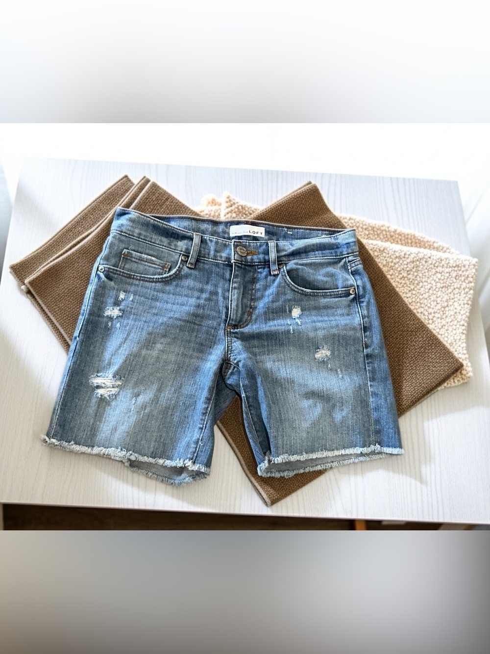 LOFT Distressed Denim Bermuda Shorts Raw Hem Stretch Size 00 / 24